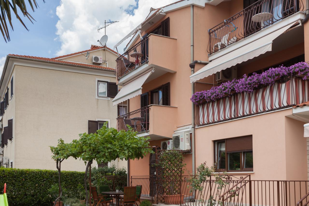 רוביני Apartments Alice מראה חיצוני תמונה