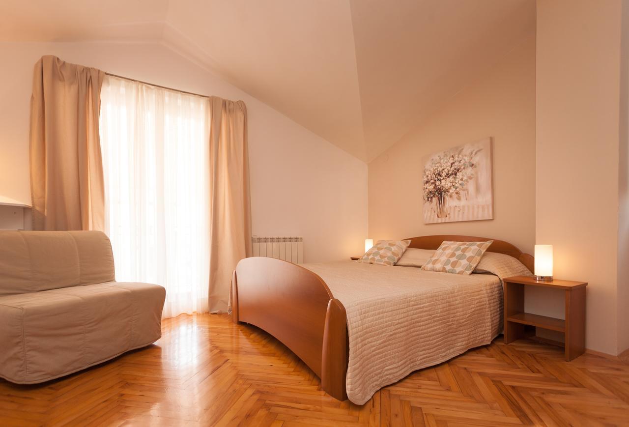 רוביני Apartments Alice מראה חיצוני תמונה