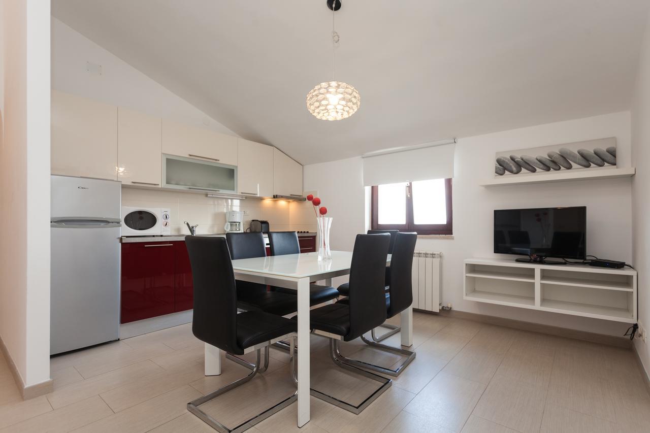 רוביני Apartments Alice מראה חיצוני תמונה