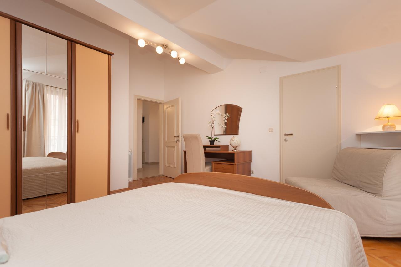 רוביני Apartments Alice מראה חיצוני תמונה