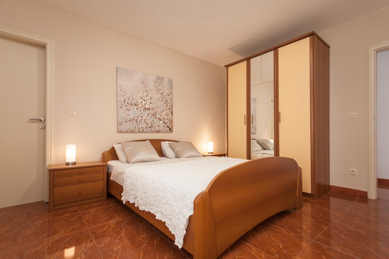 רוביני Apartments Alice מראה חיצוני תמונה